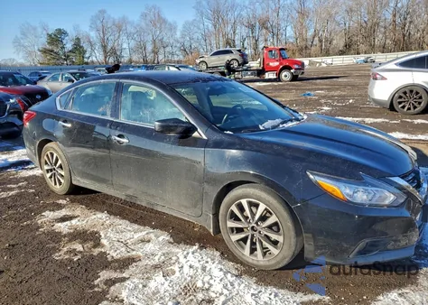 2017 Nissan Altima 2.5 z USA, uszkodzony, nr VIN 1N4AL3AP2HC266029